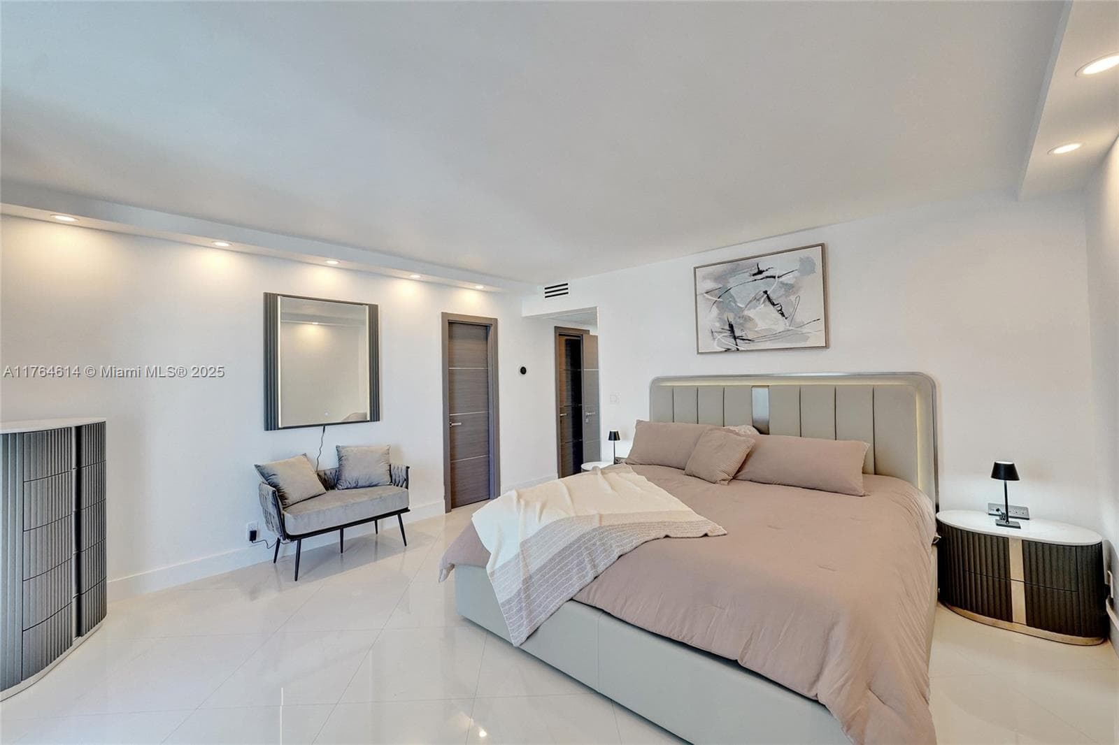 4001 S Ocean Dr 16P photo 5