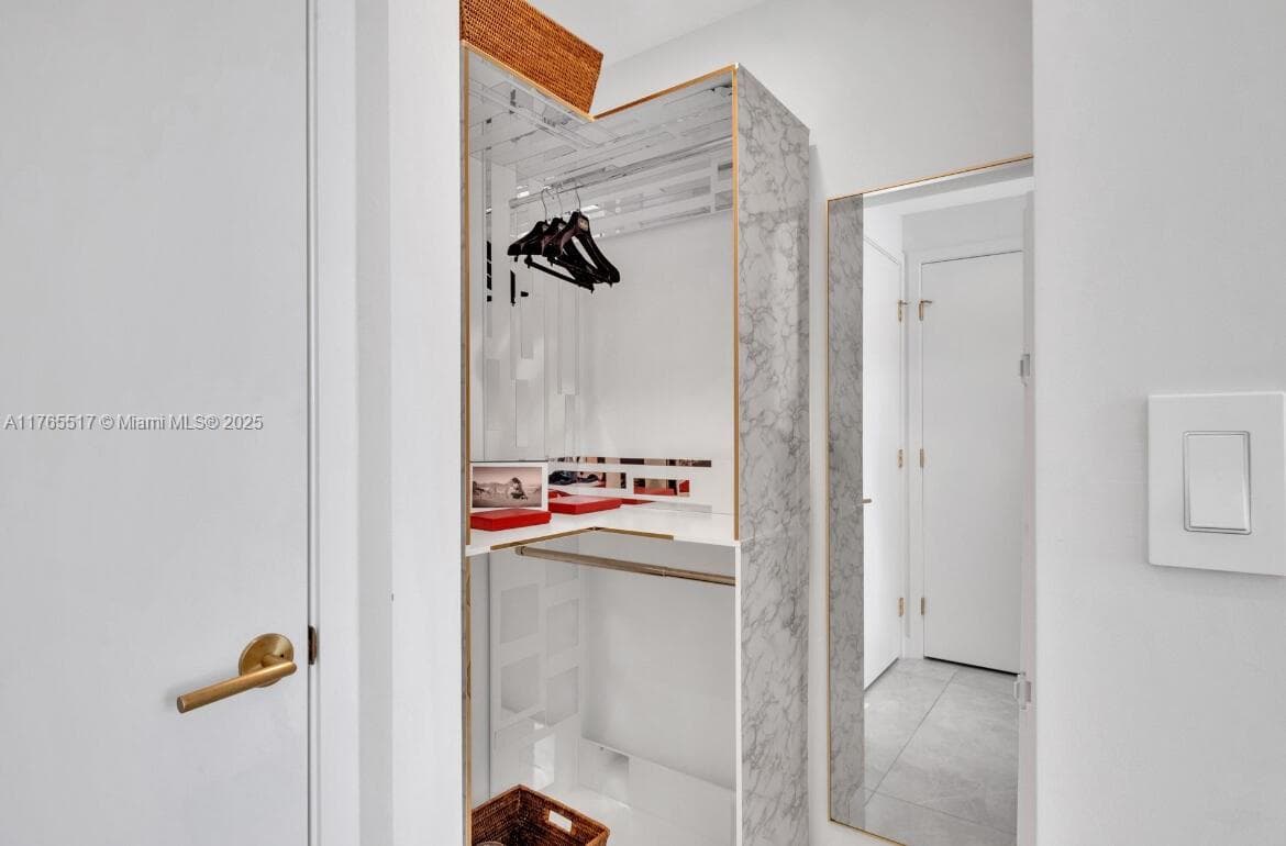 2678 Tigertail 1009 photo 20