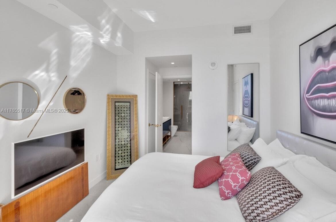 2678 Tigertail 1009 photo 19