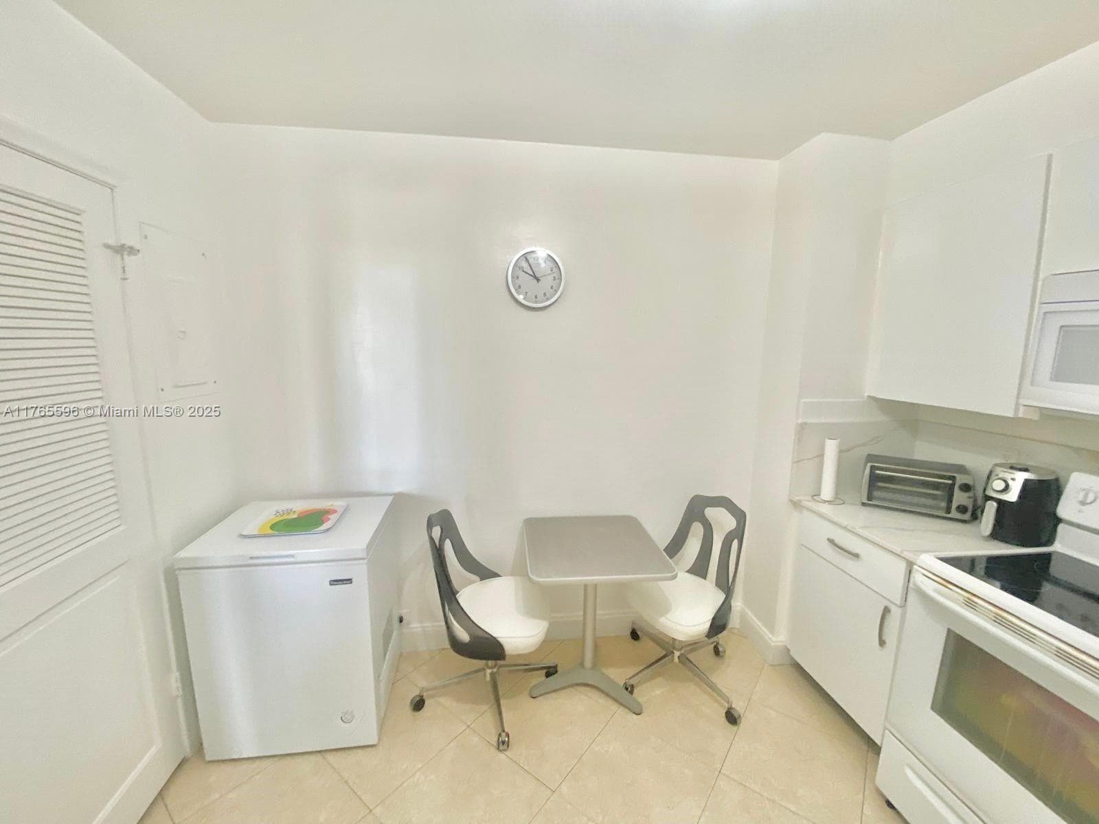 9801 Collins Ave 8M photo 25
