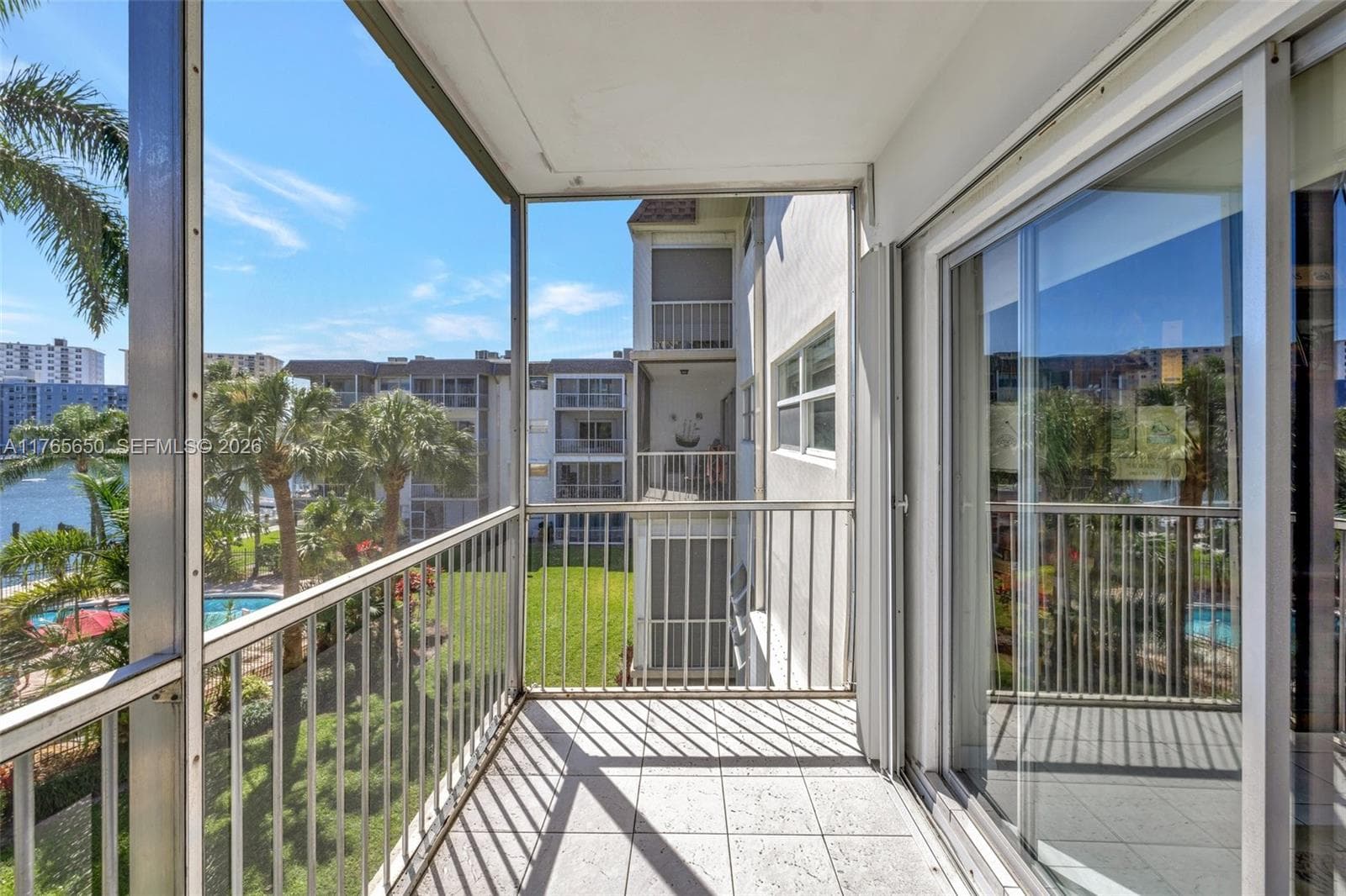 2200 Diana Dr 310 photo 8