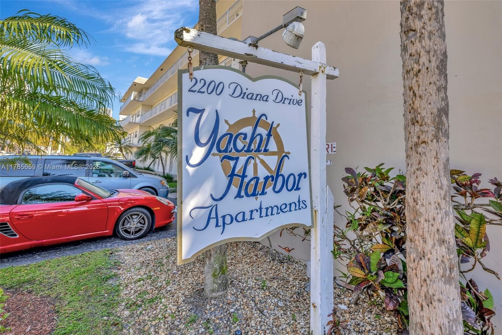 2200 Diana Dr 111 photo 21