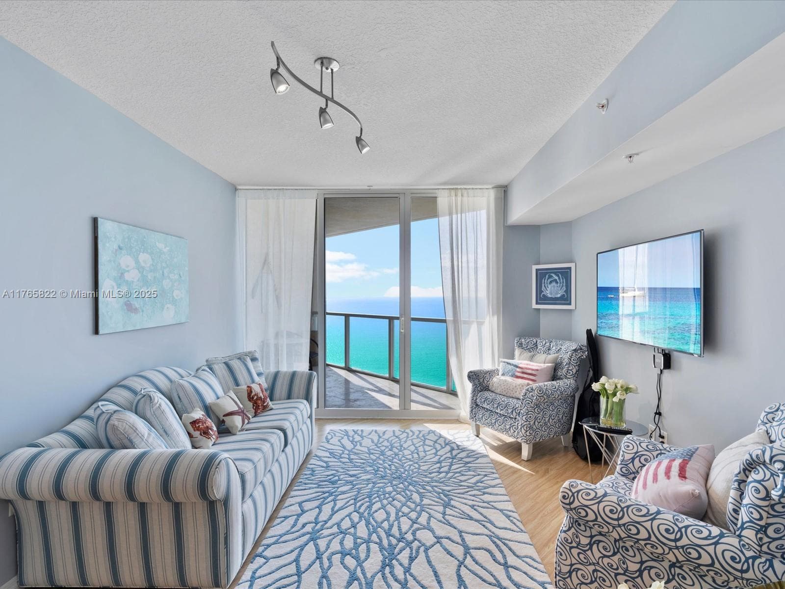 16699 Collins Ave 3710 photo 2