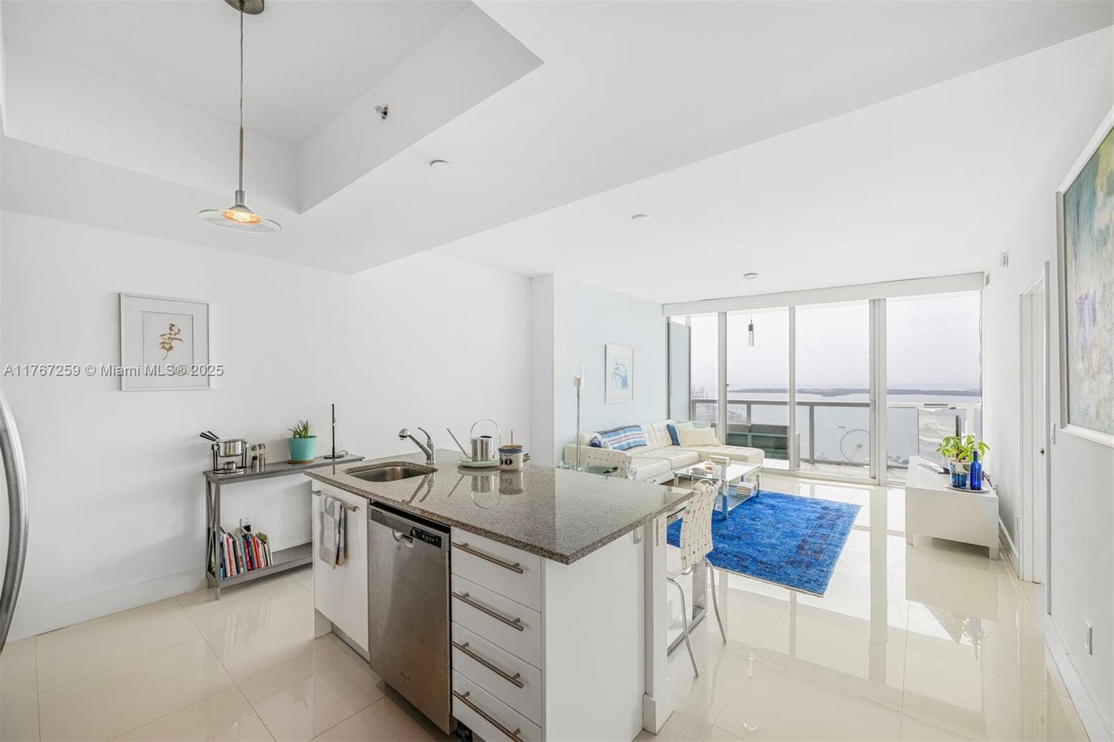 888 Biscayne Blvd 4306 photo 3
