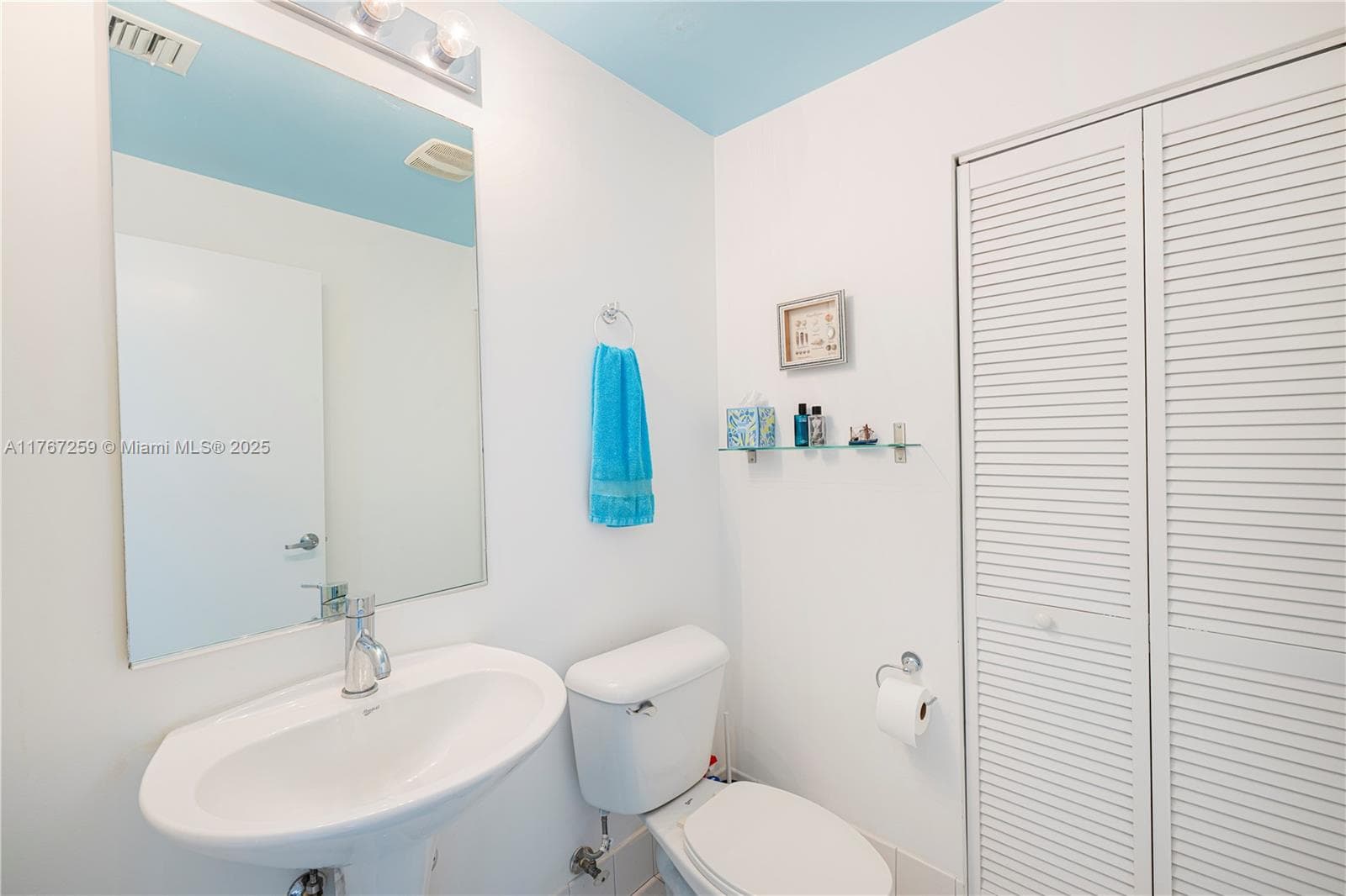 888 Biscayne Blvd 4306 photo 10