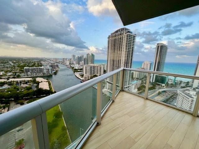 2600 E Hallandale Beach Blvd T3102 photo 1