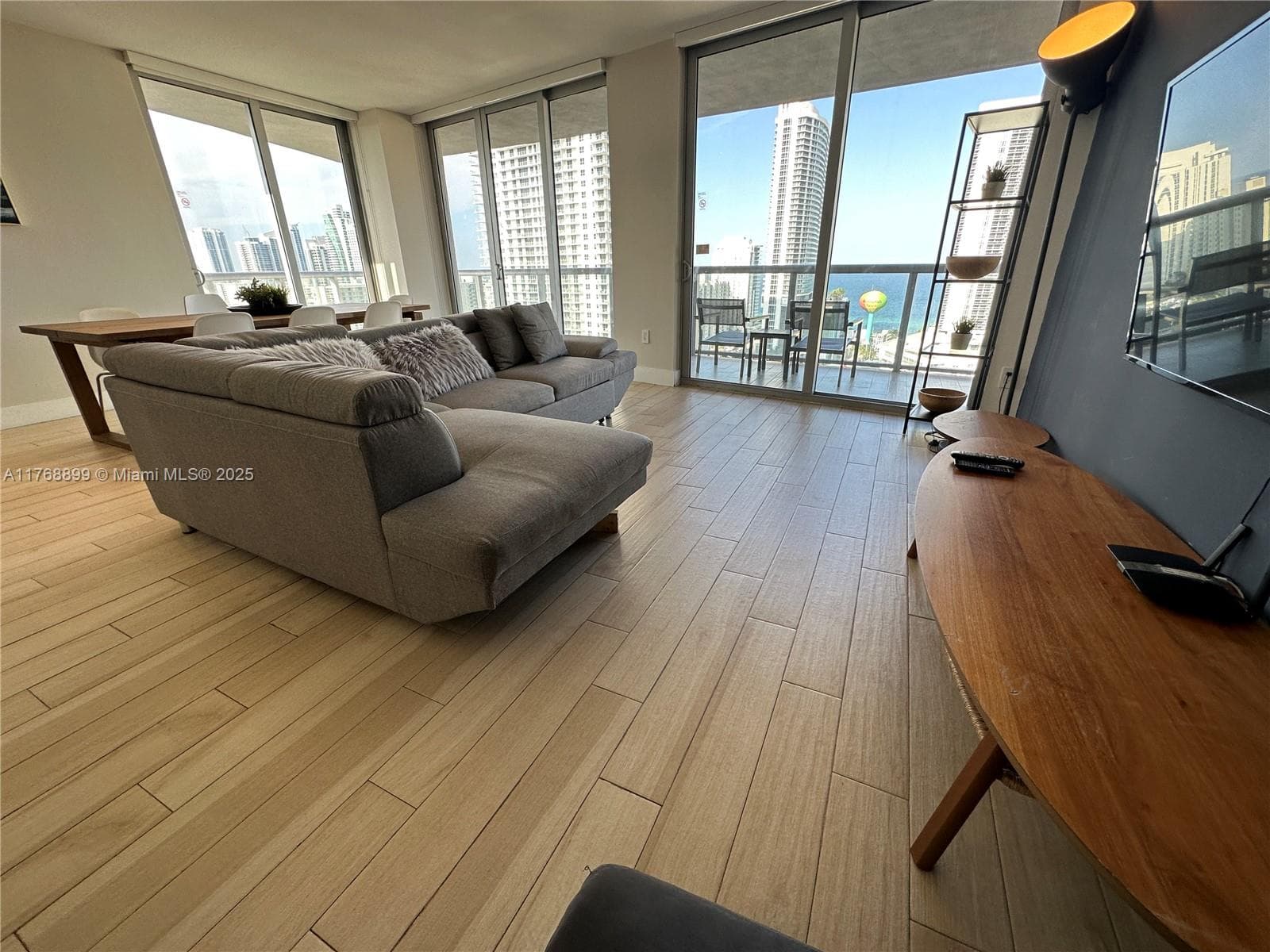 2600 E Hallandale Beach Blvd T2202 photo 22