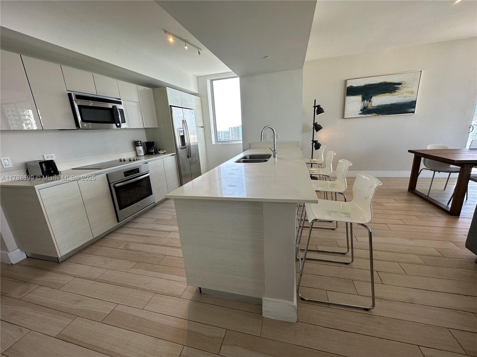 2600 E Hallandale Beach Blvd T2202 photo 11