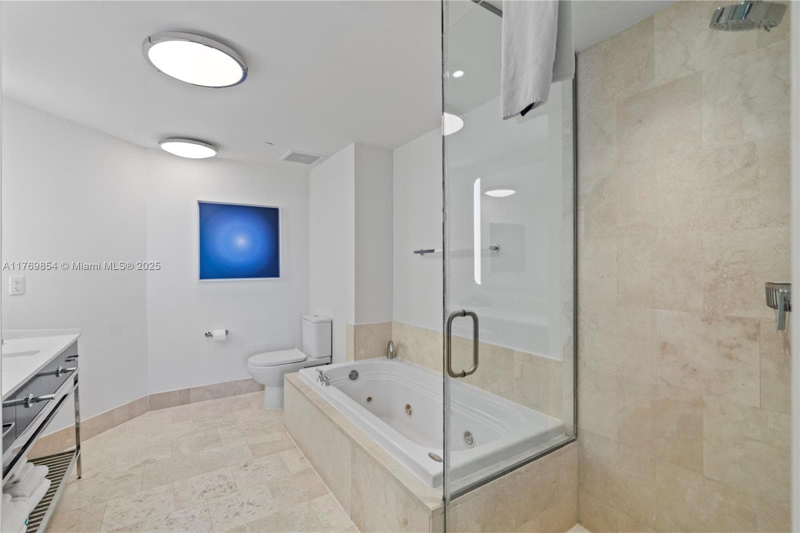 4401 Collins Ave 1017 photo 13