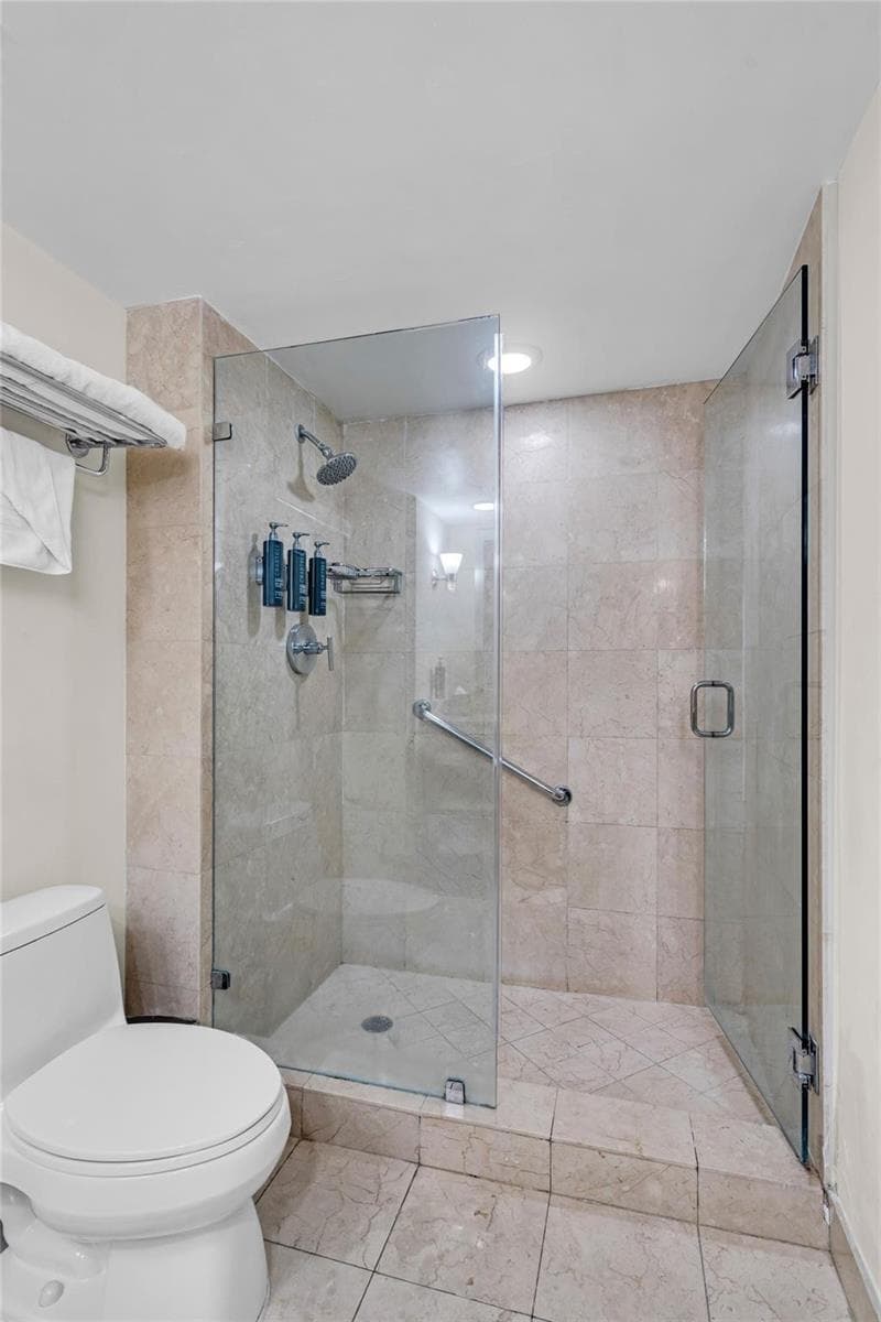 2670 E Sunrise Boulevard 903 photo 21