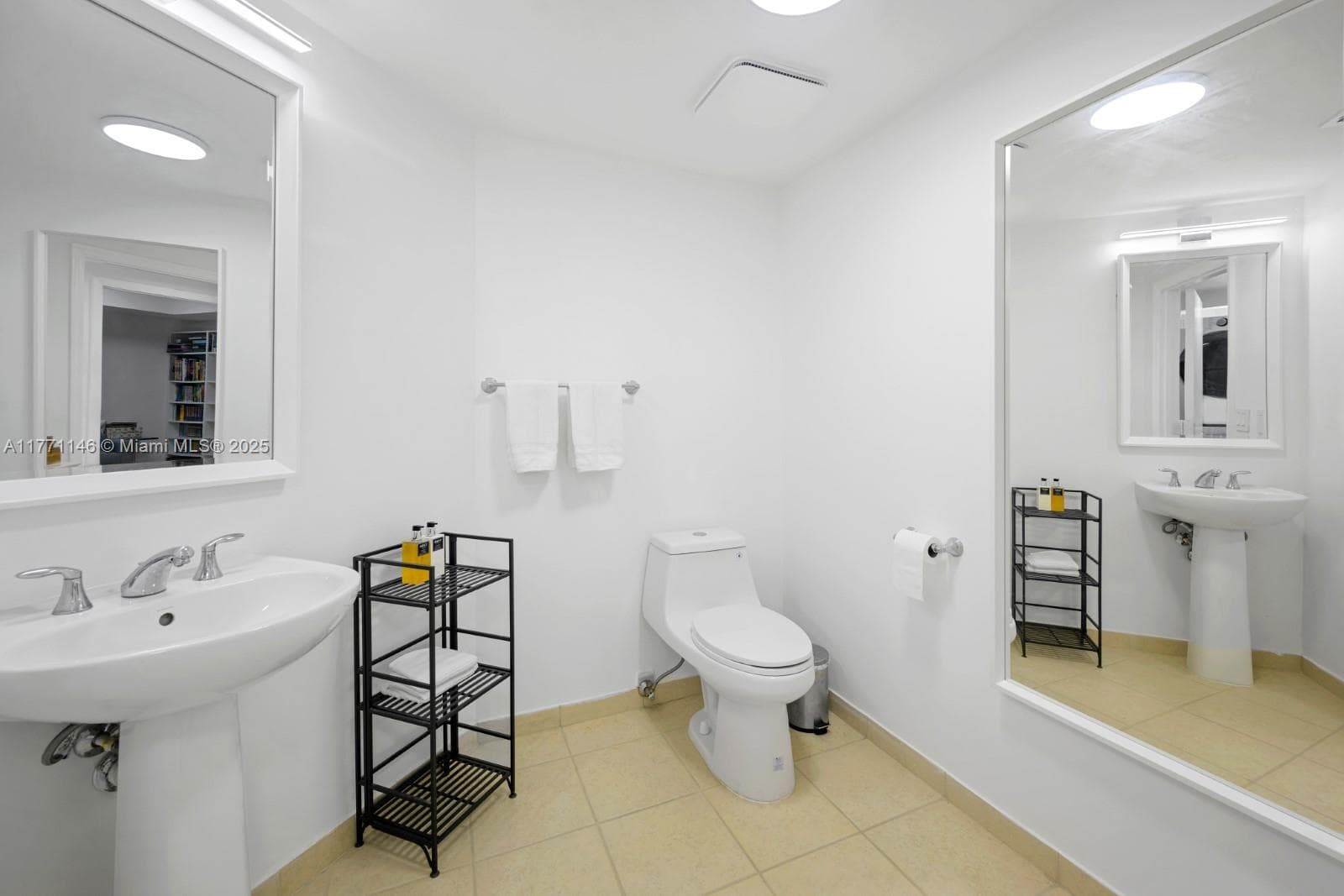 16699 Collins Ave 3306 photo 10