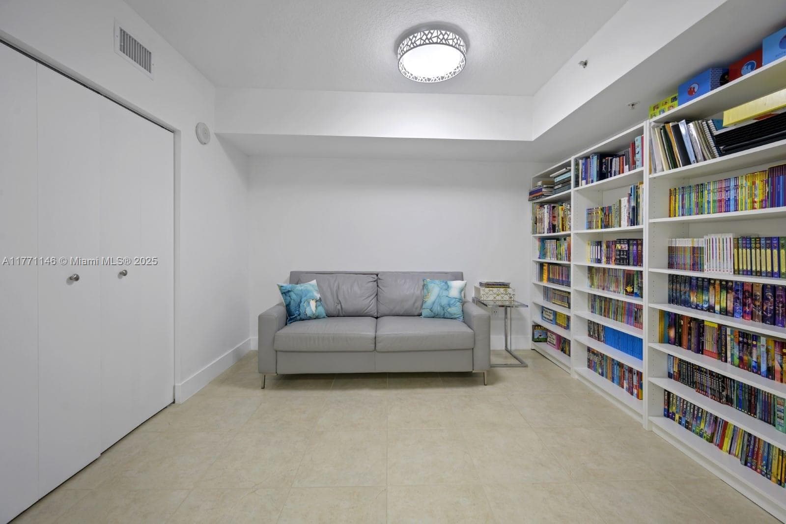 16699 Collins Ave 3306 photo 8