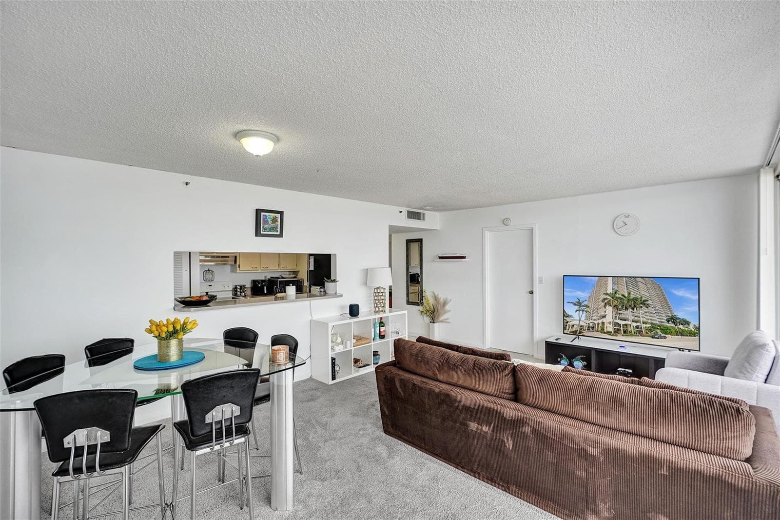 7601 E Treasure Drive 617 photo 24