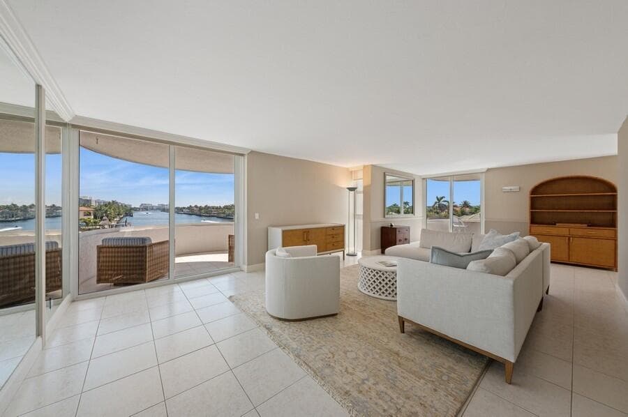 2200 S Ocean Boulevard 401 photo 2