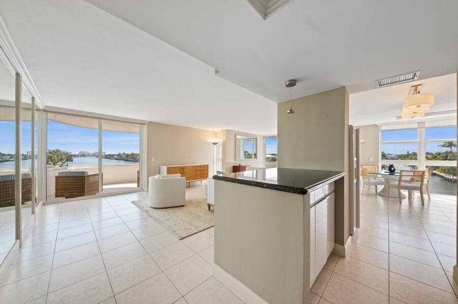2200 S Ocean Boulevard 401 photo 1