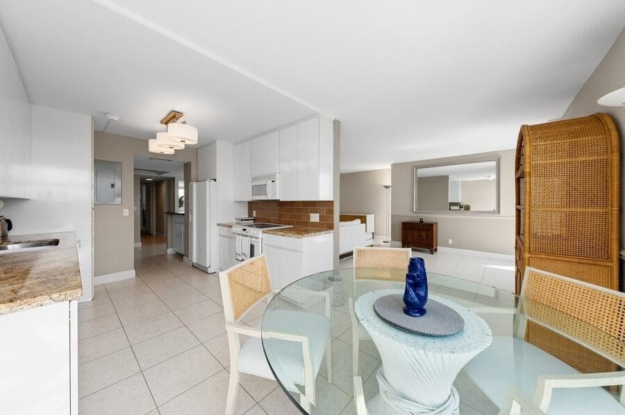 2200 S Ocean Boulevard 401 photo 14