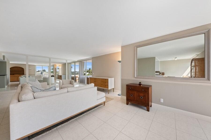 2200 S Ocean Boulevard 401 photo 4