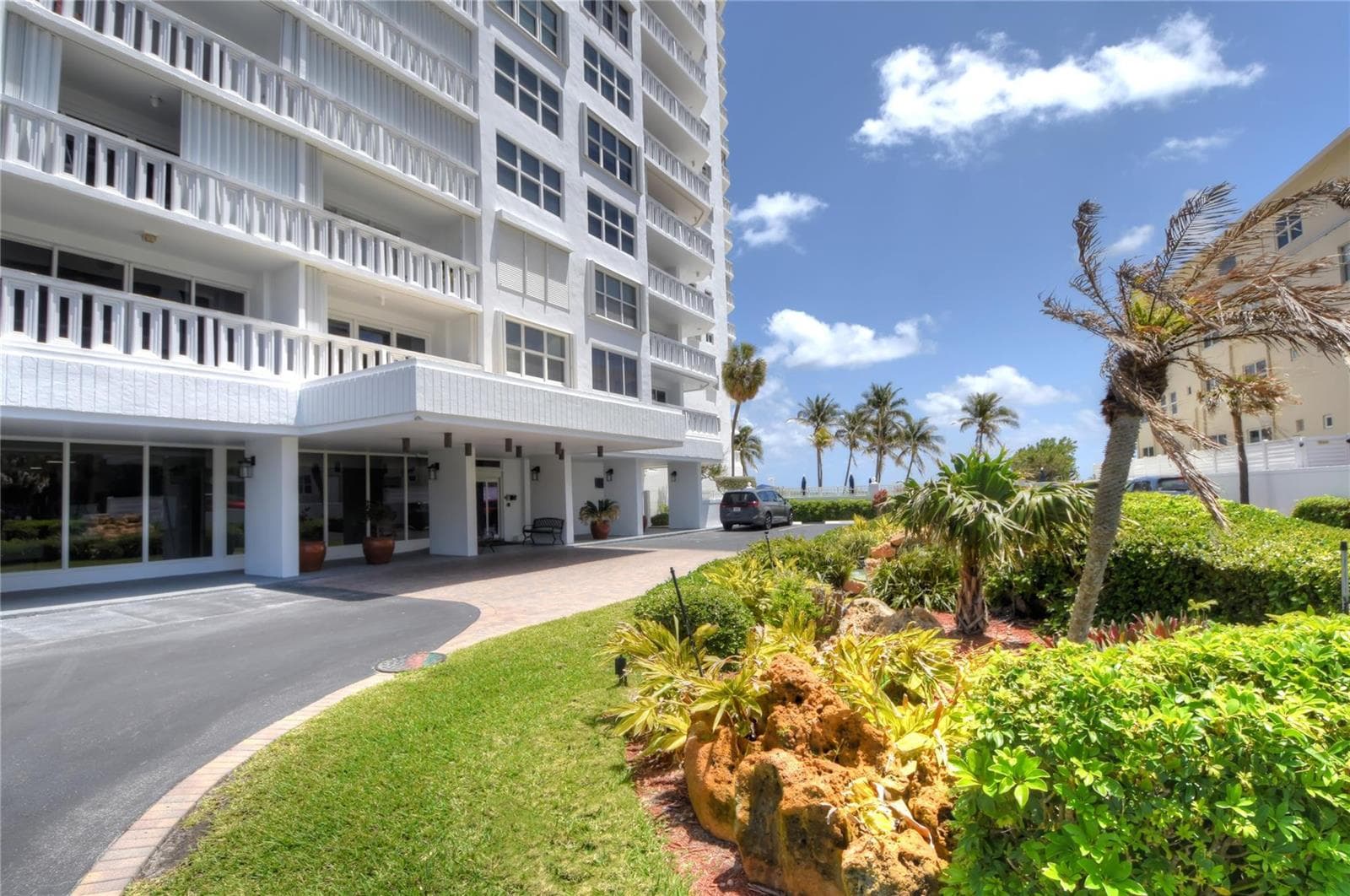 1012 N Ocean Boulevard 204 photo 3