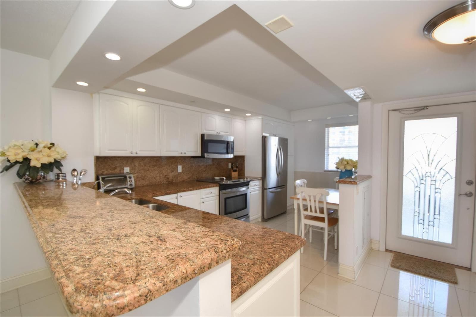 1012 N Ocean Boulevard 204 photo 9