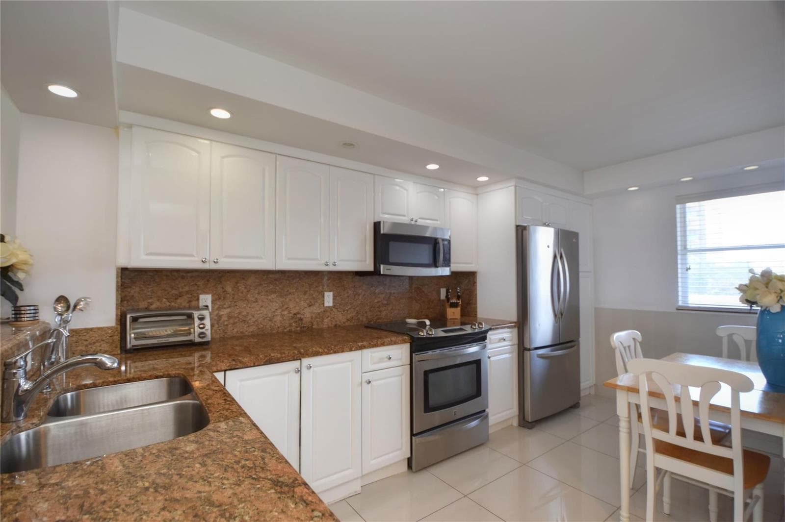 1012 N Ocean Boulevard 204 photo 10