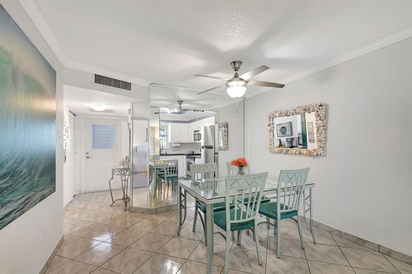 720 E Ocean Avenue 202 photo 5