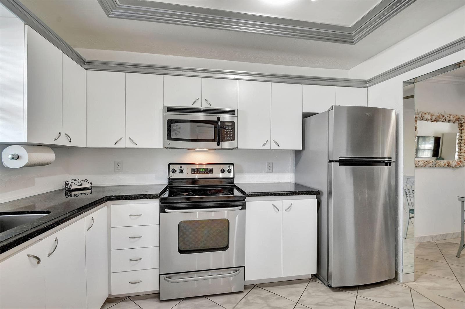 720 E Ocean Avenue 202 photo 11