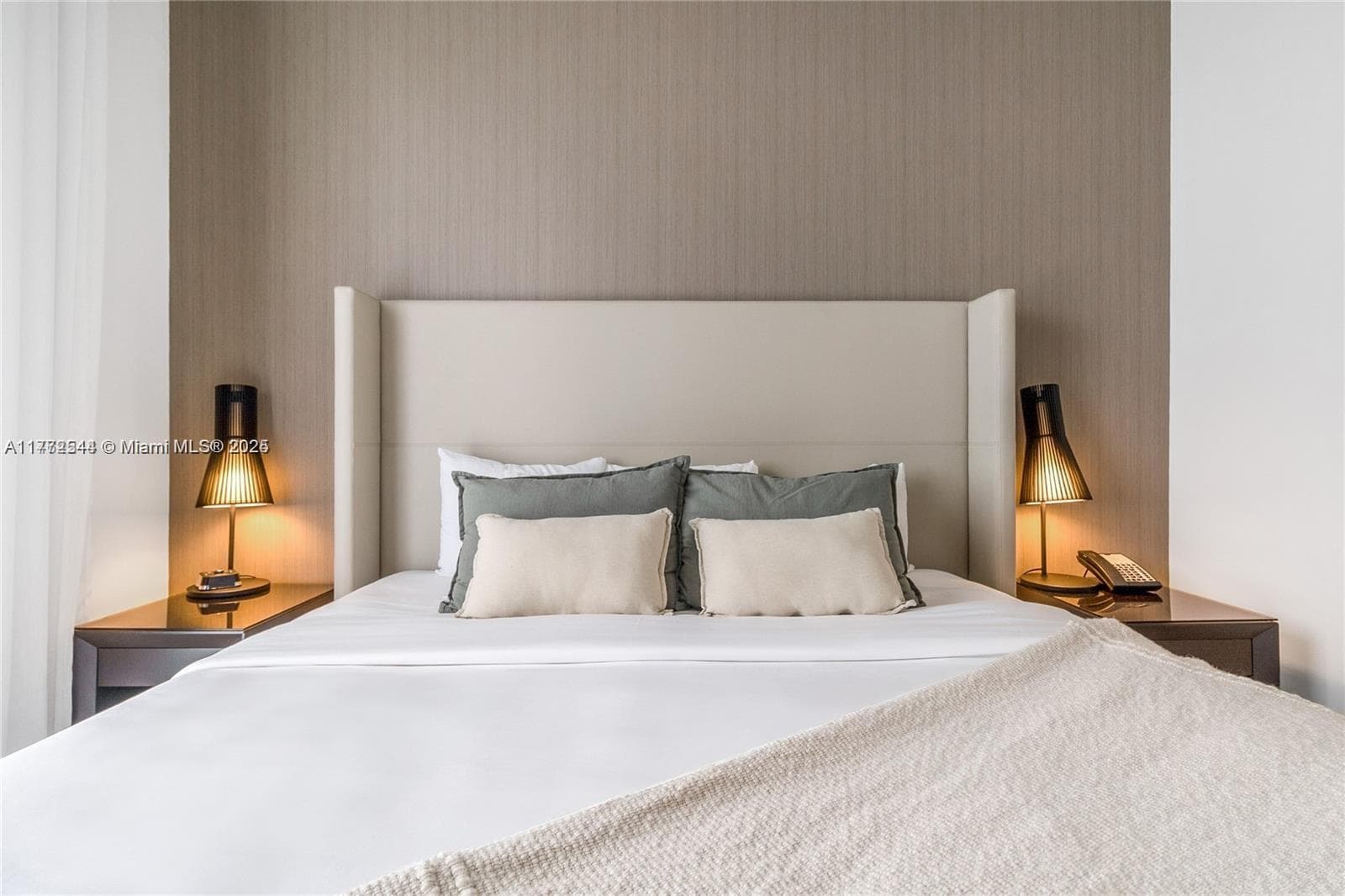 4010 Ocean Dr R406 photo 23