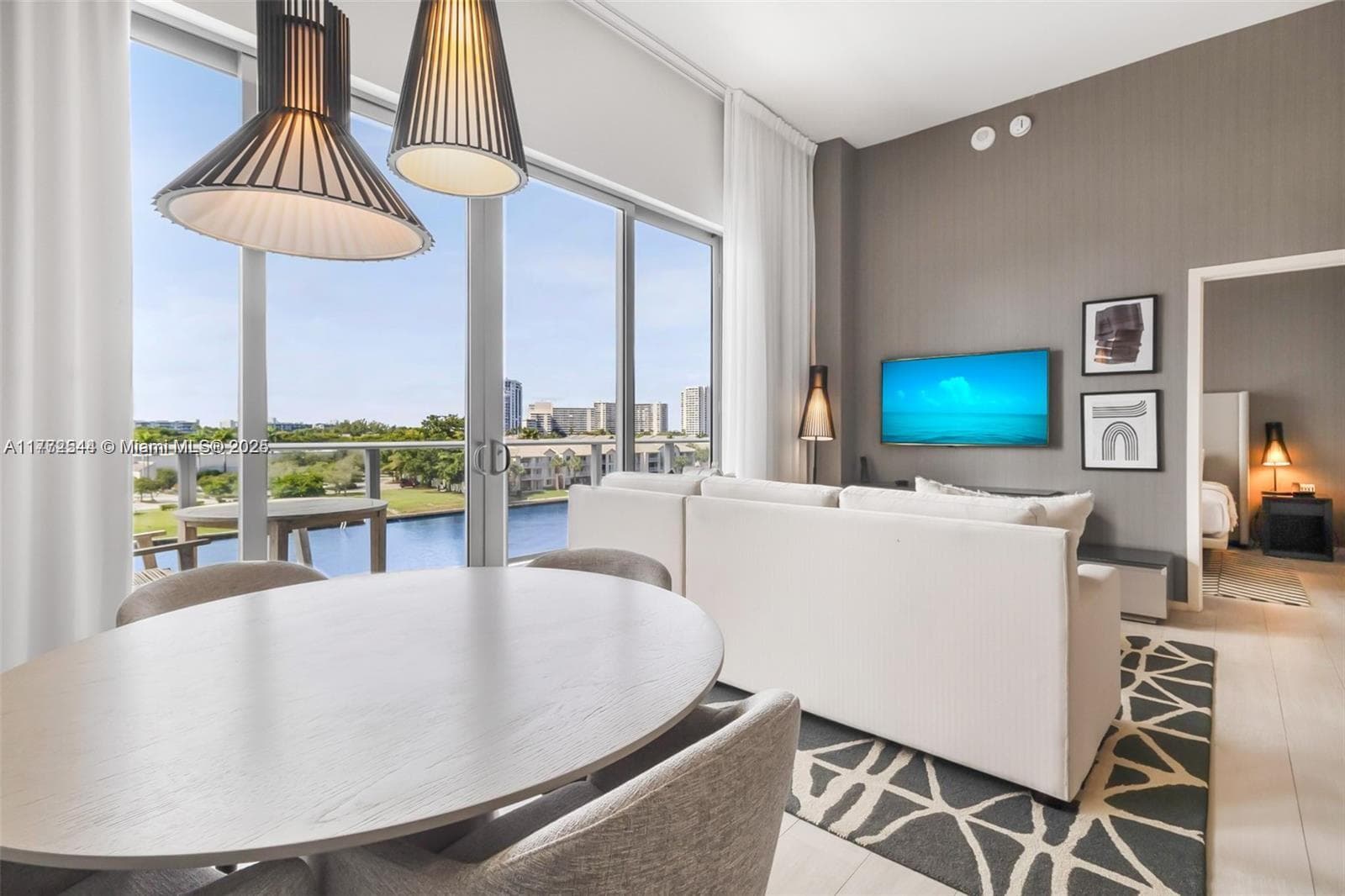 4010 Ocean Dr R406 photo 12