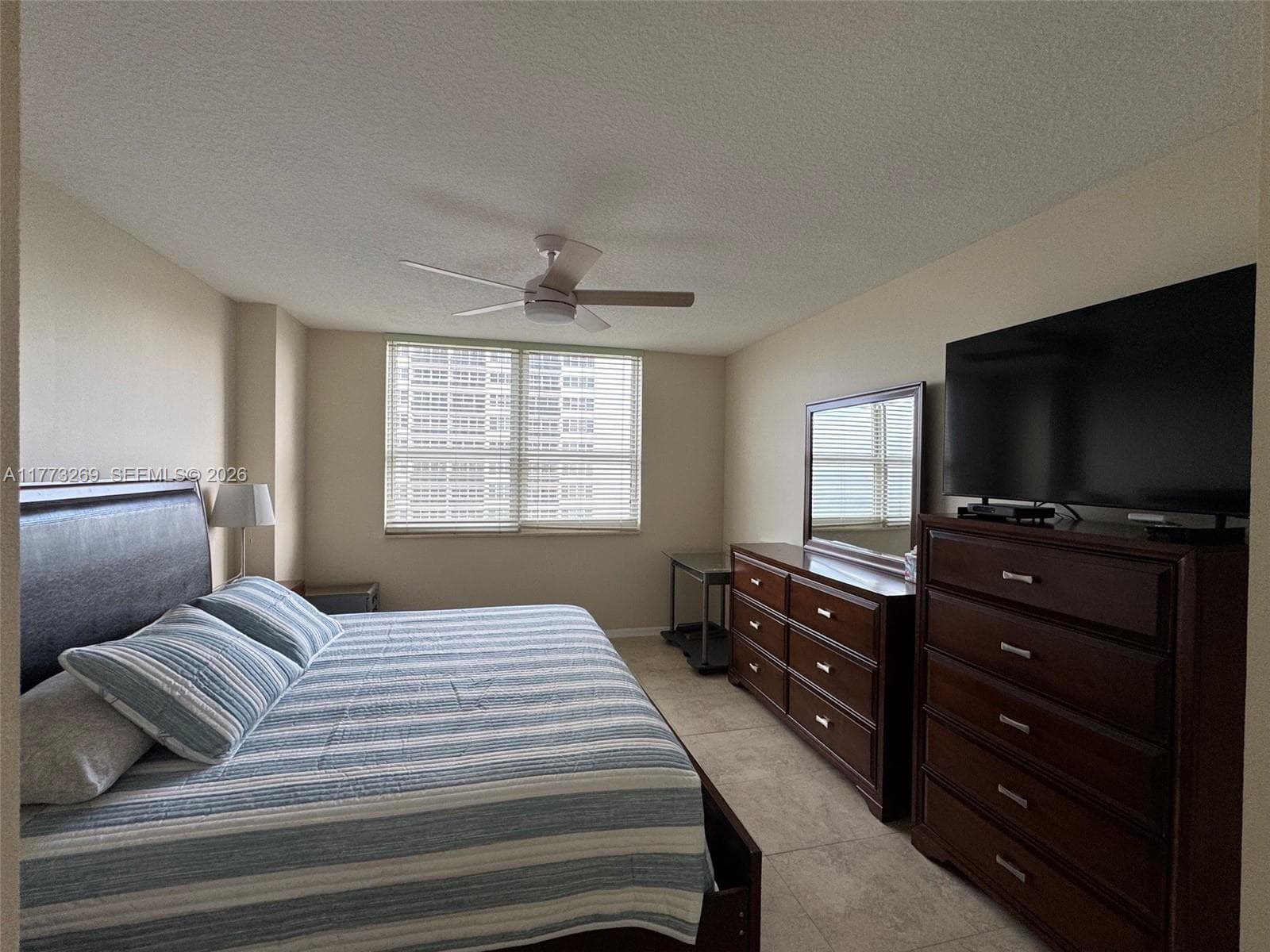2080 S Ocean Dr 1405 photo 6