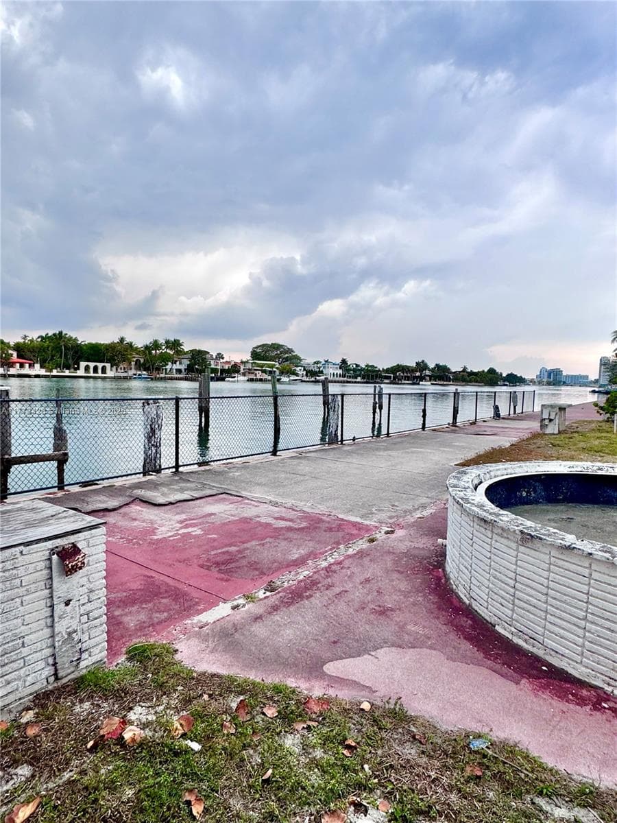 5255 Collins Ave Boat Slip E photo 3