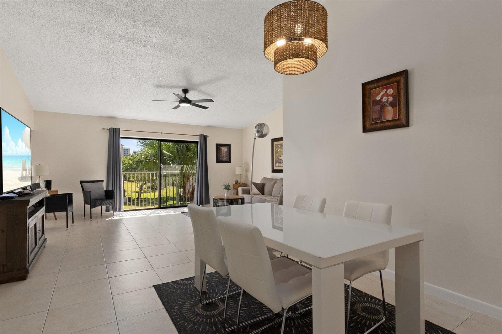3212 S Lakeview Circle 10205 photo 15