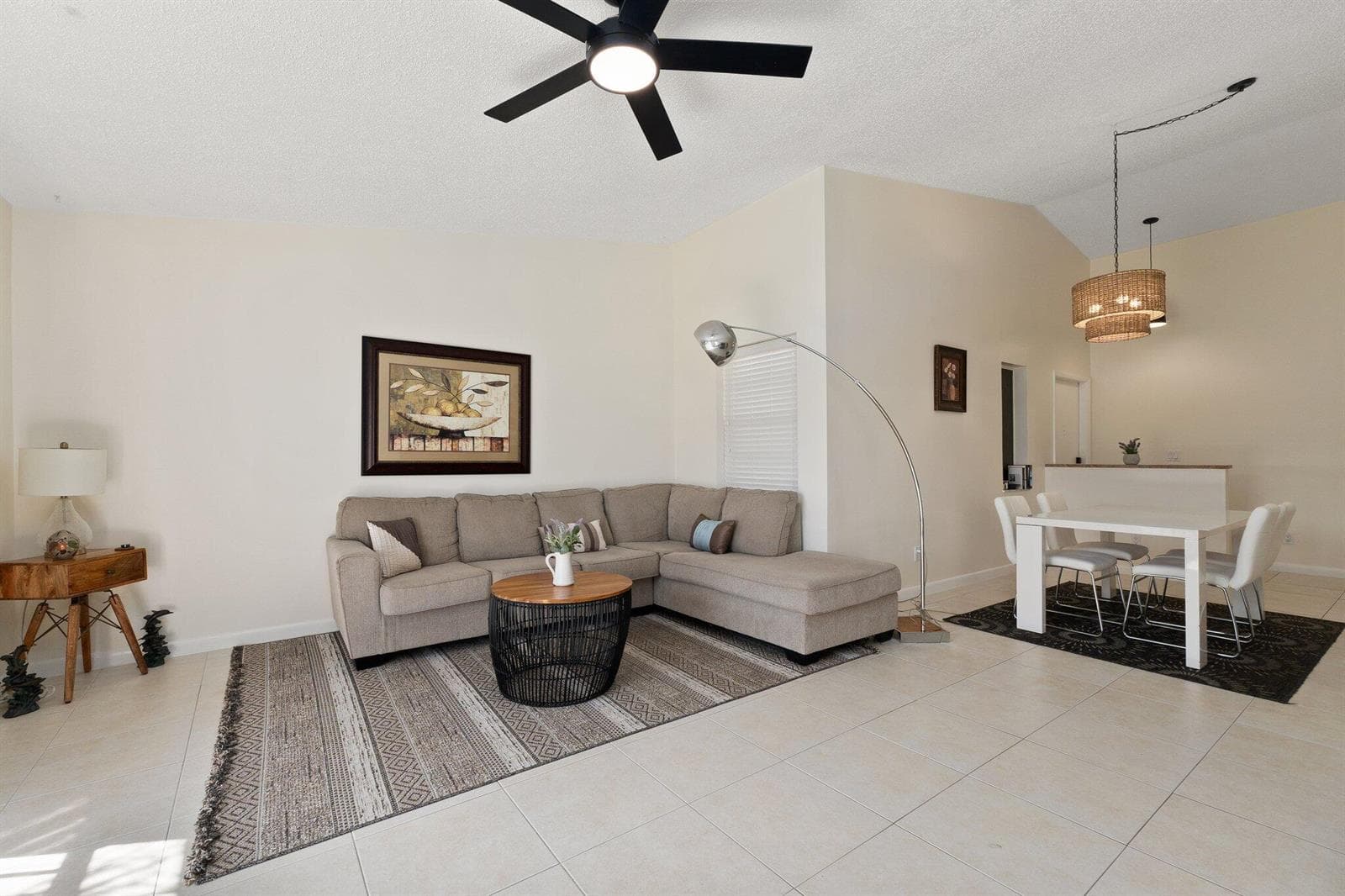 3212 S Lakeview Circle 10205 photo 19