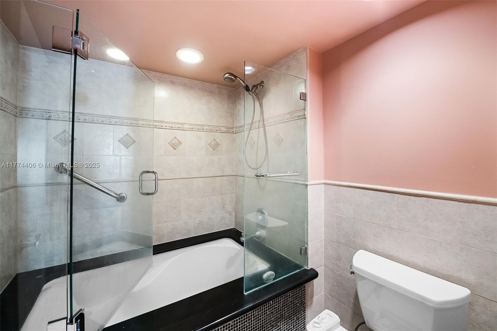 3900 GALT OCEAN DR 214 photo 17
