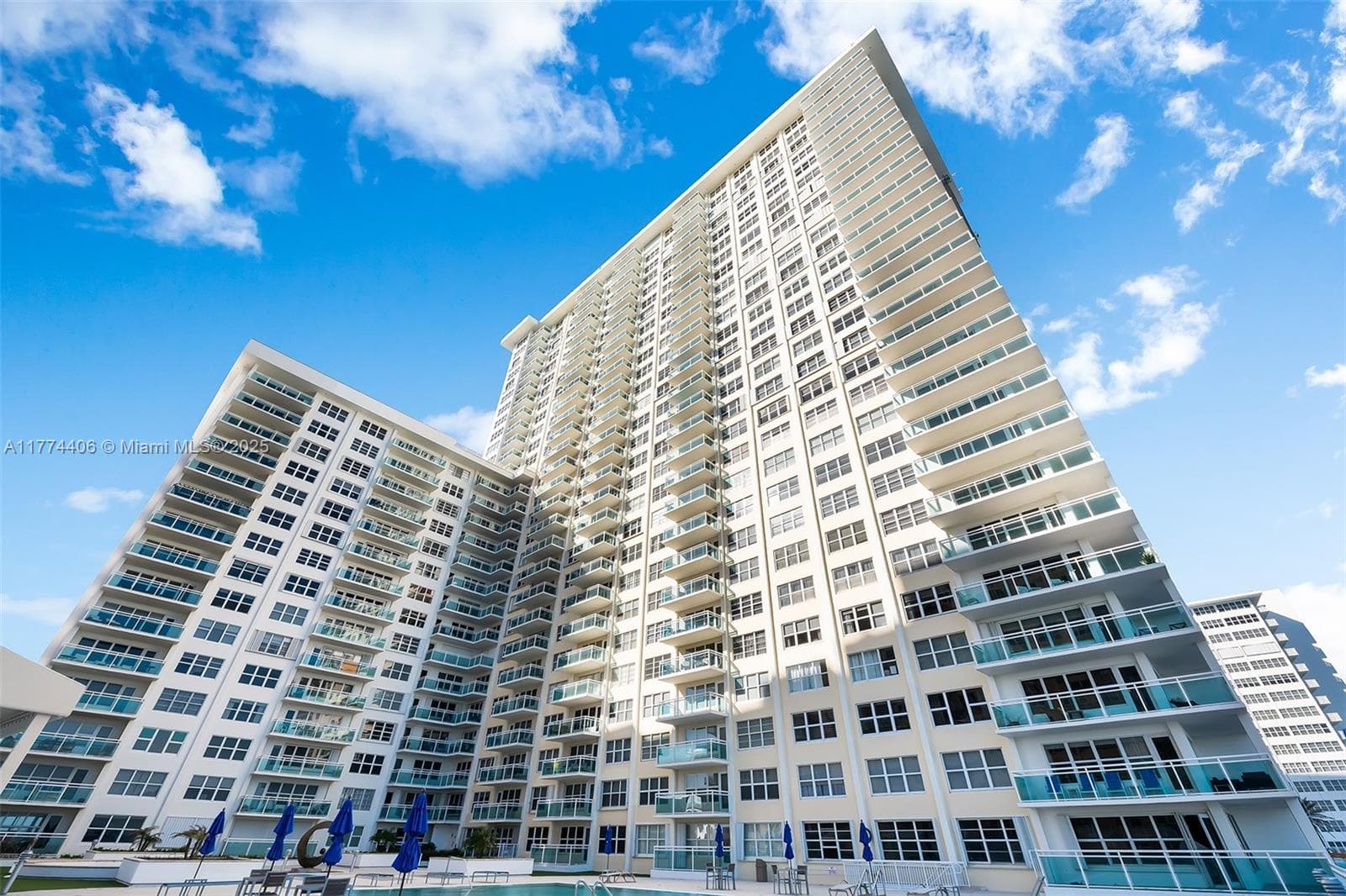 3900 GALT OCEAN DR 214 photo 20