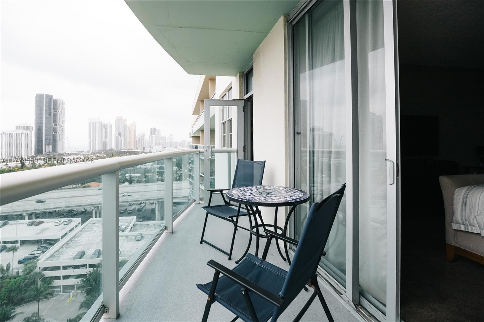 19390 Collins Ave 1614 photo 3