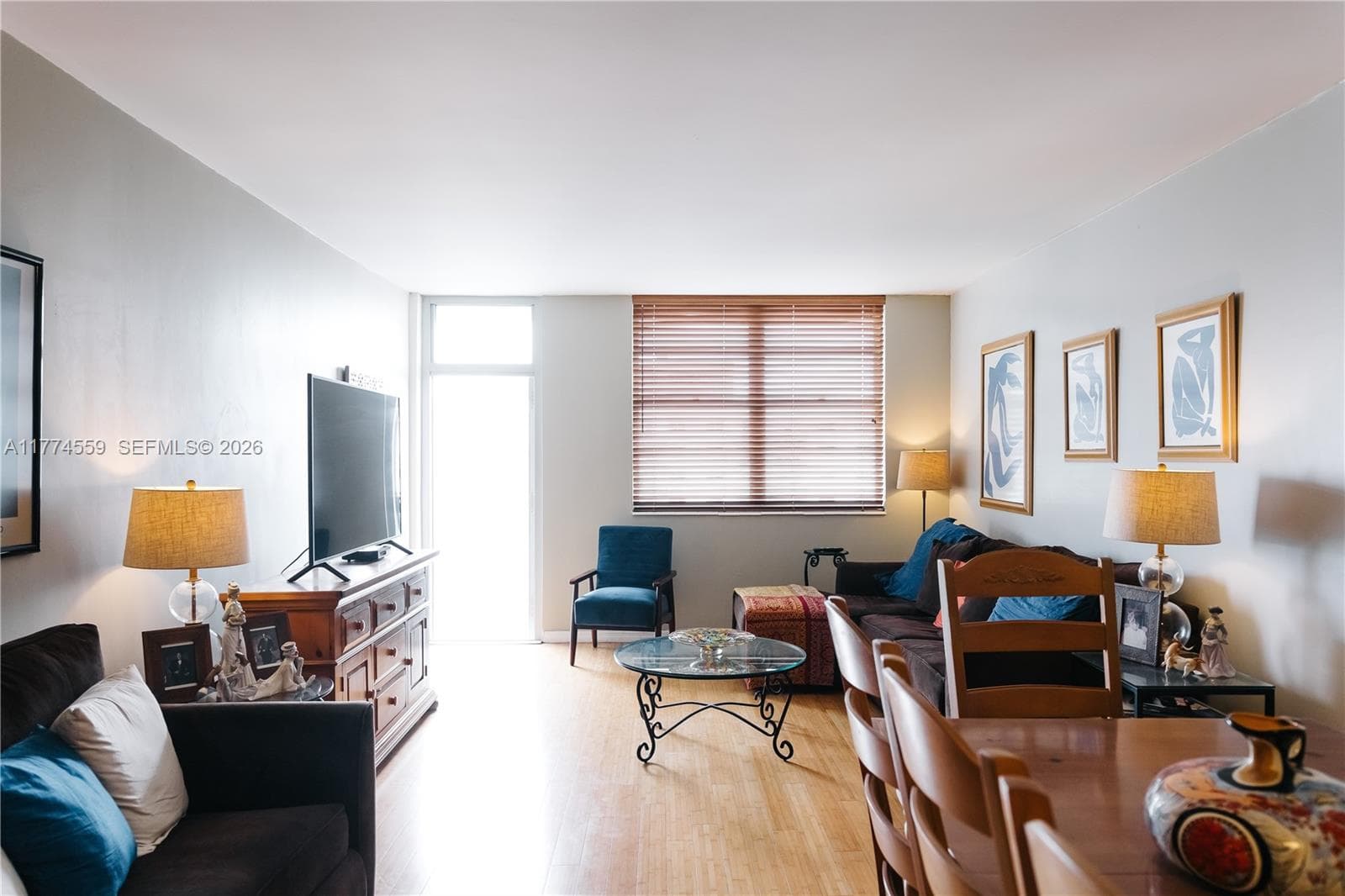 19390 Collins Ave 1614 photo 4