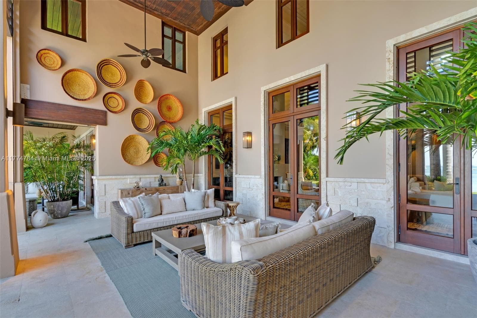 9 Harbor Pt photo 17