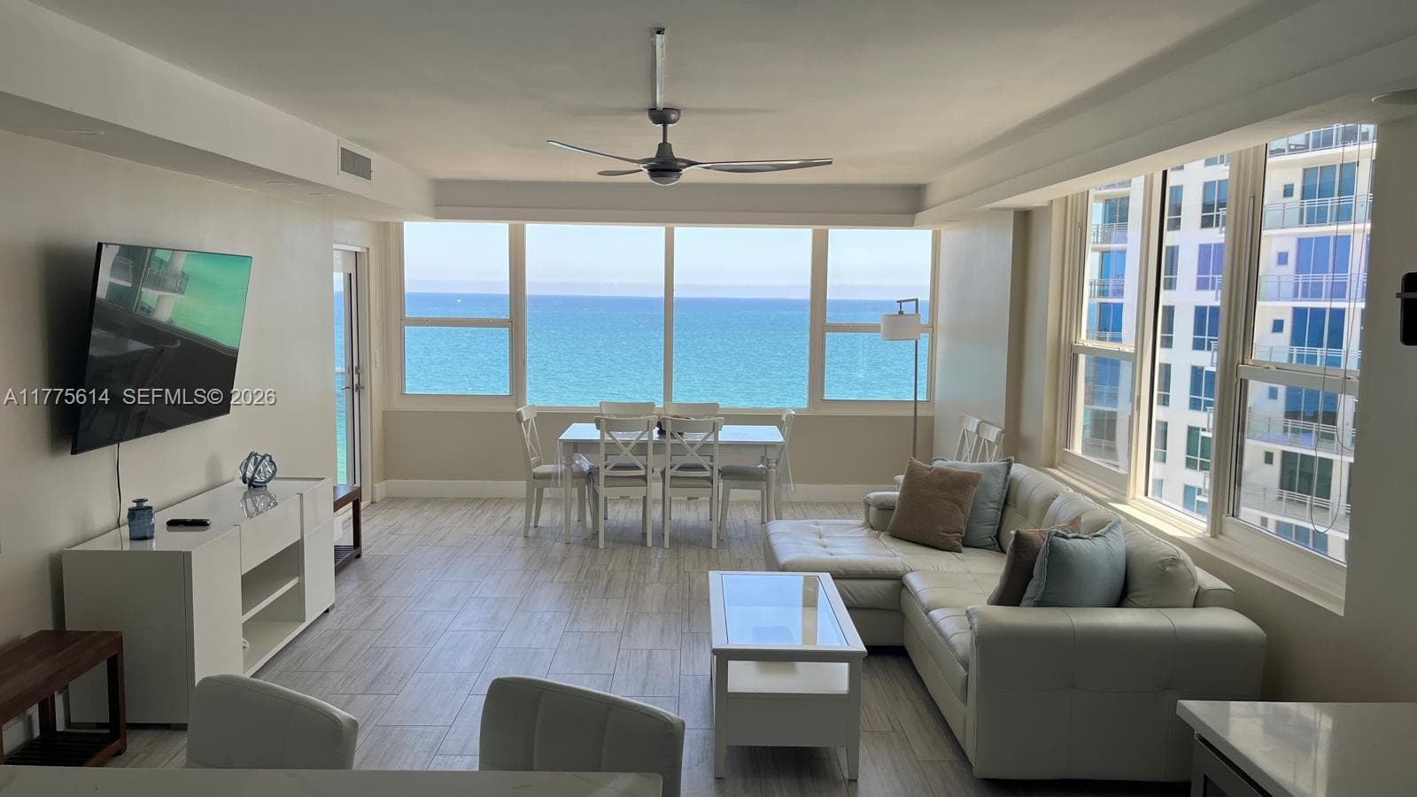 3505 S Ocean Dr 1421 photo 2