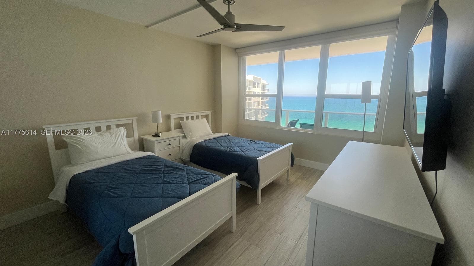 3505 S Ocean Dr 1421 photo 12