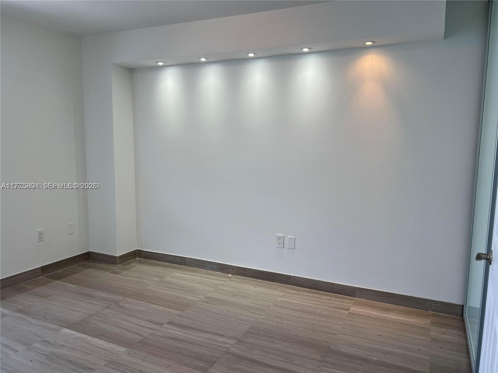 20505 E Country Club Dr 2034 photo 16