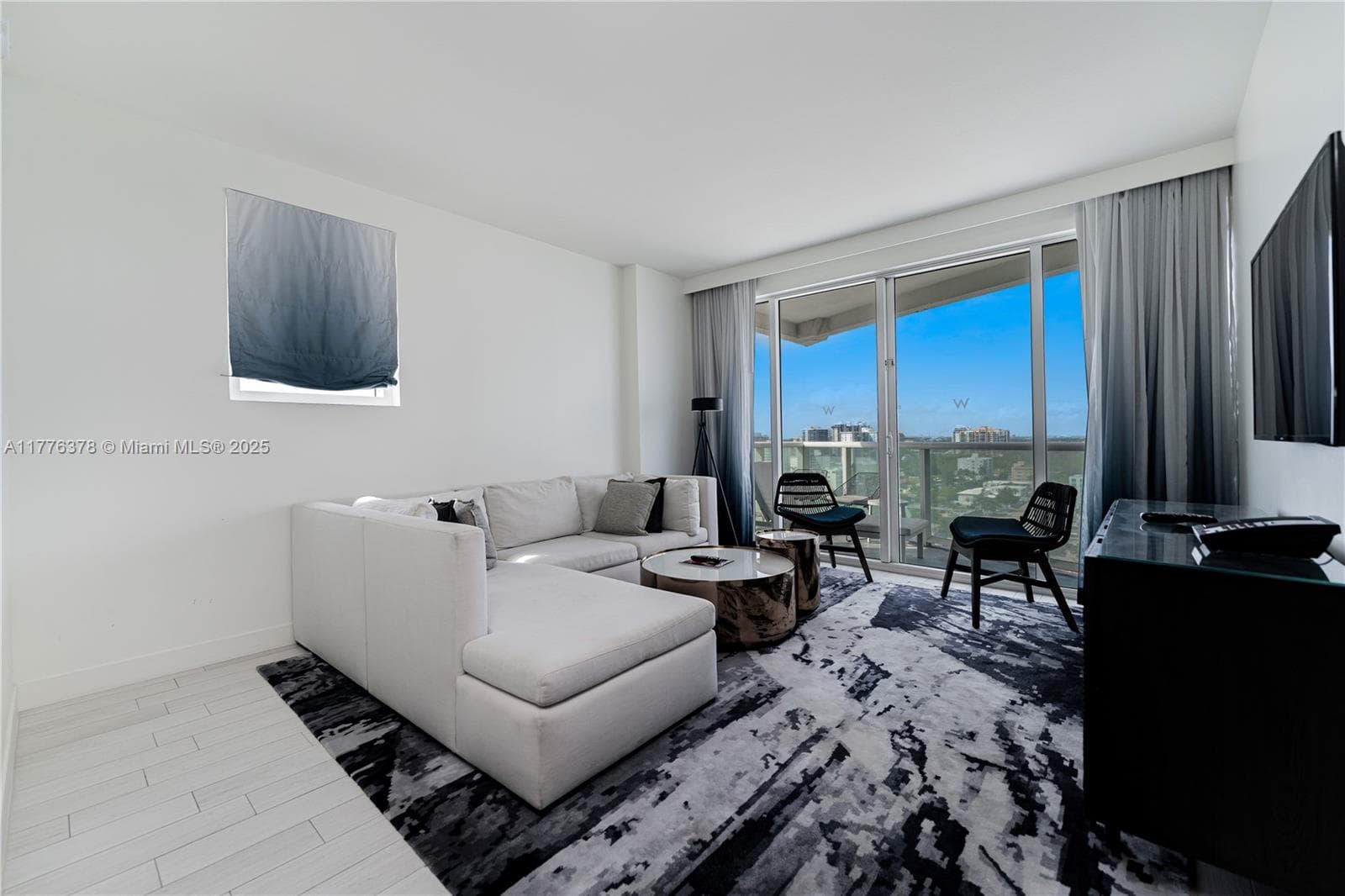 3101 Bayshore Dr 1504 photo 3