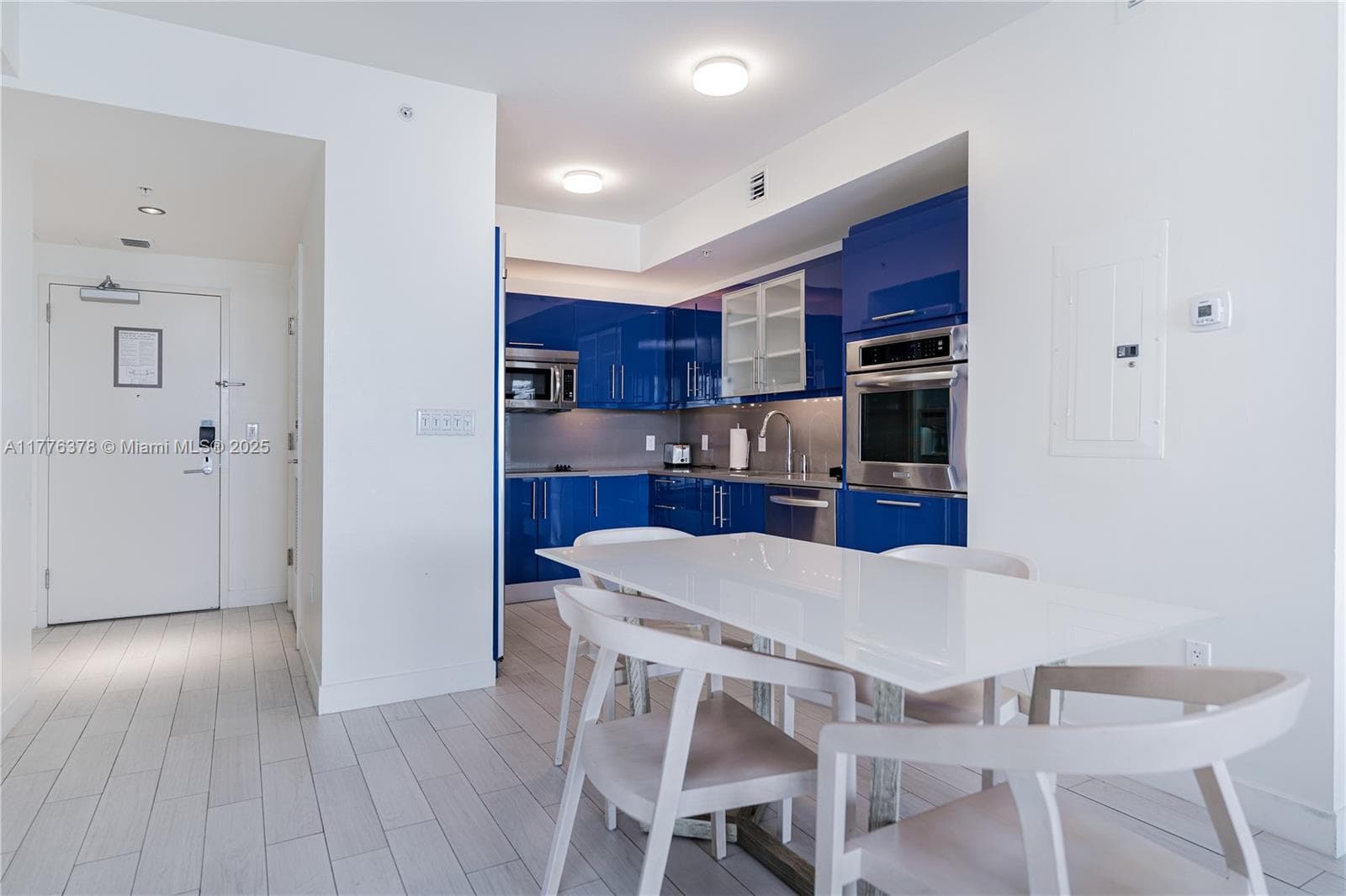 3101 Bayshore Dr 1504 photo 5