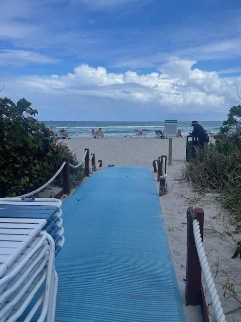 2080 S Ocean Drive 505 photo 20