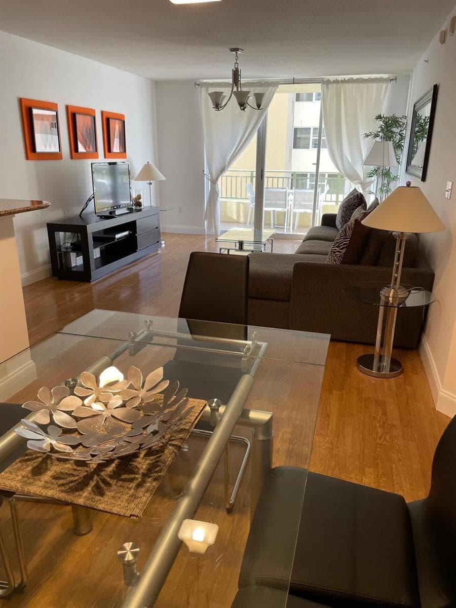 2080 S Ocean Drive 505 photo 9