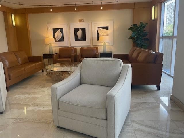2080 S Ocean Drive 505 photo 10
