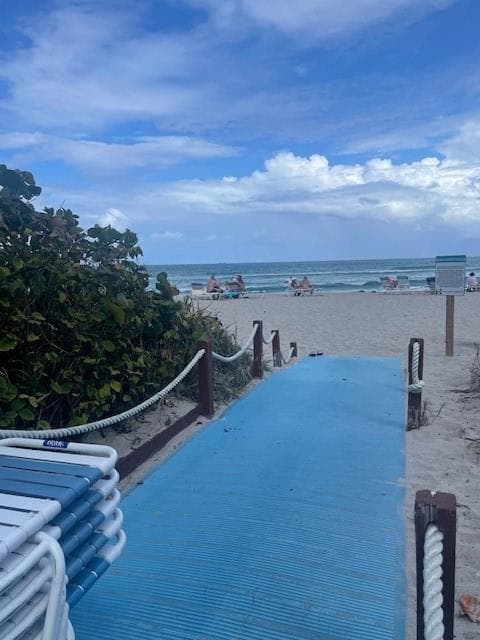 2080 S Ocean Drive 505 photo 21
