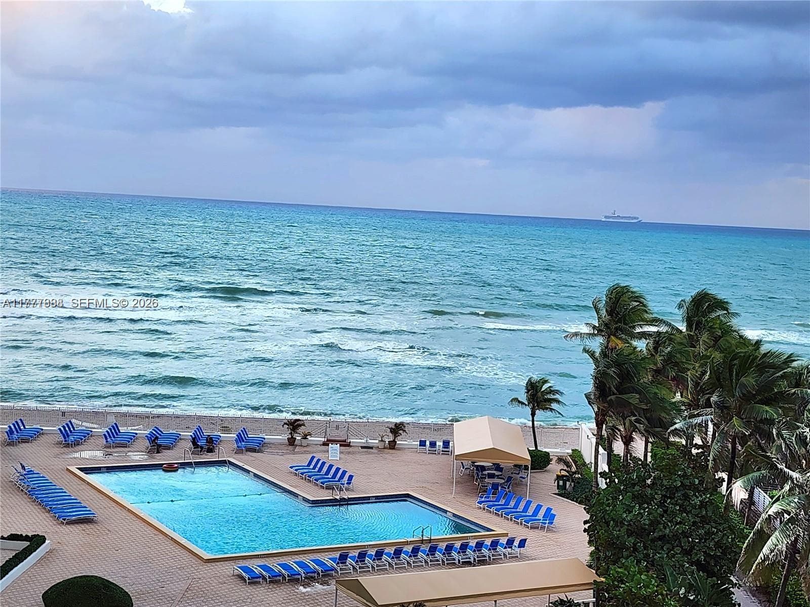 3505 Ocean Dr 1011 photo 2