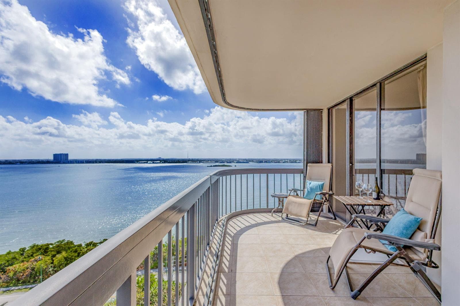 5380 N Ocean Drive 15 A photo 1