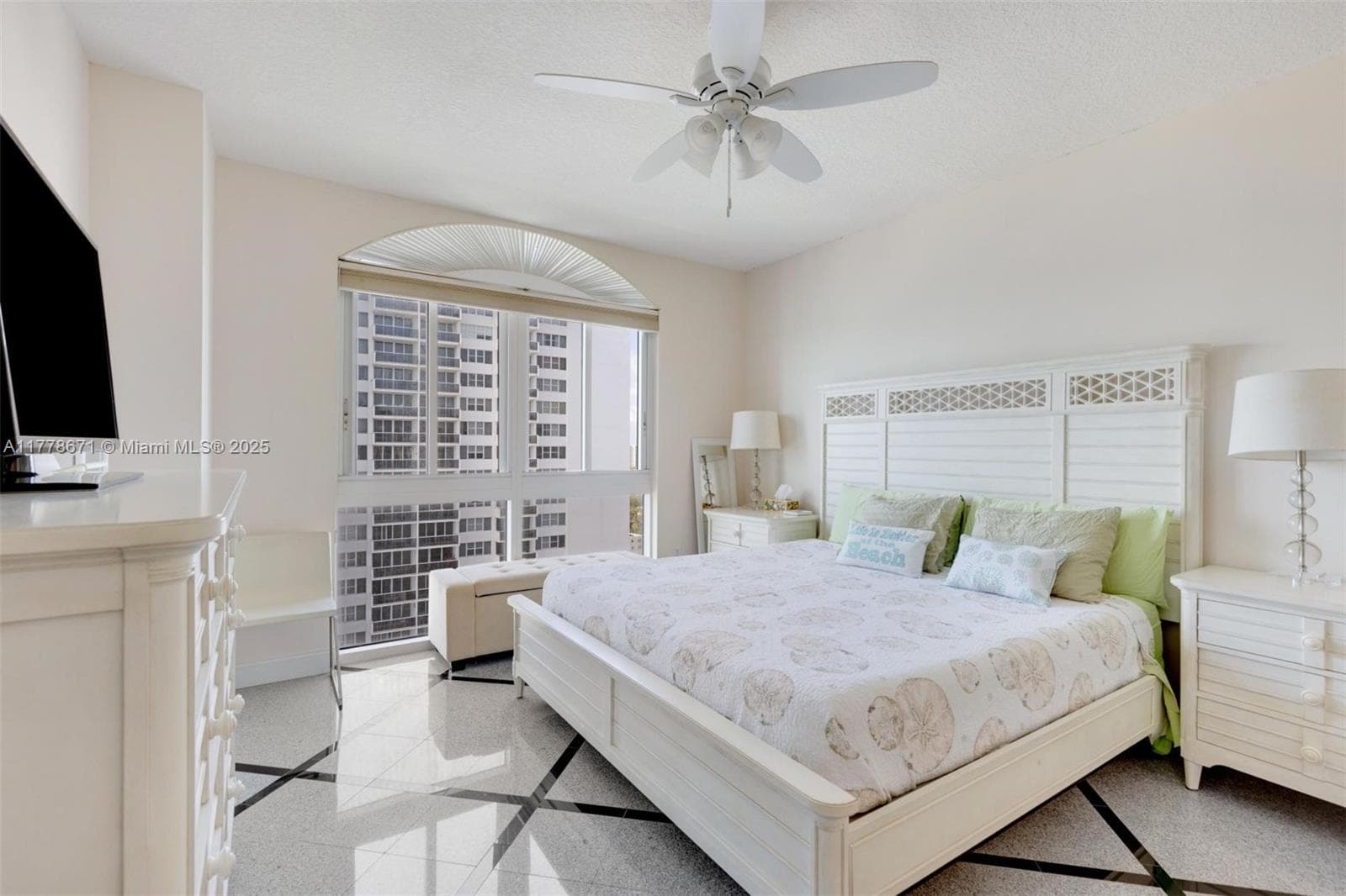 2080 S Ocean Dr PH9 photo 10