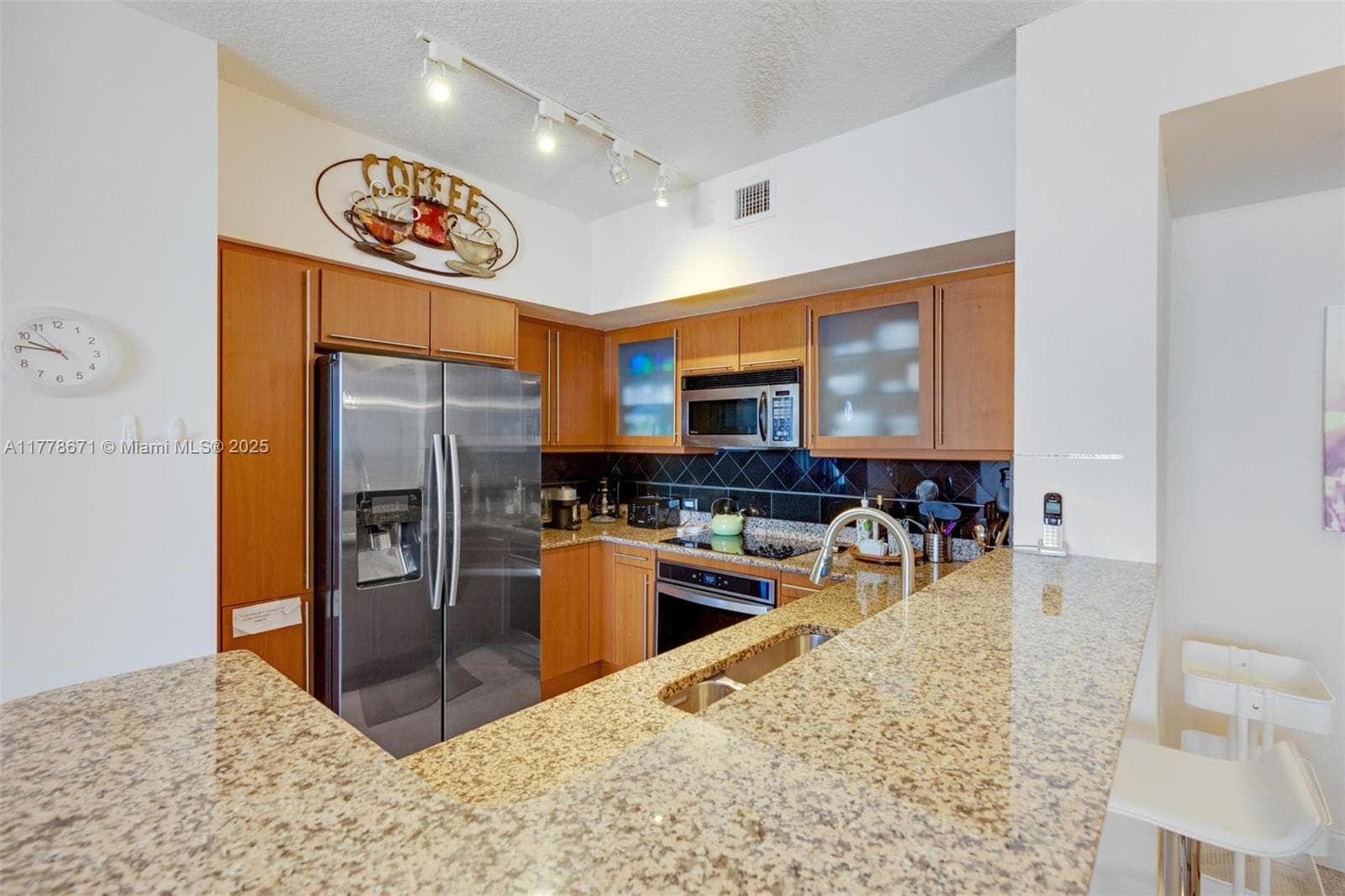 2080 S Ocean Dr PH9 photo 18